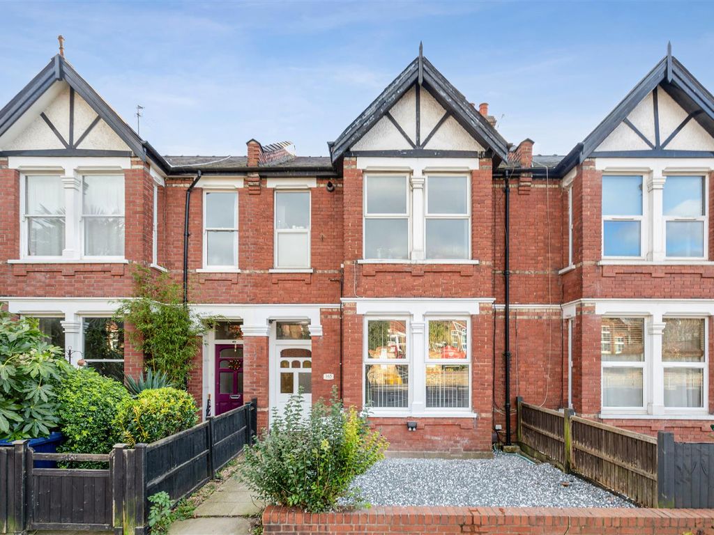 2 bed flat for sale in Squires Lane, London N3, £450,000 Zoopla