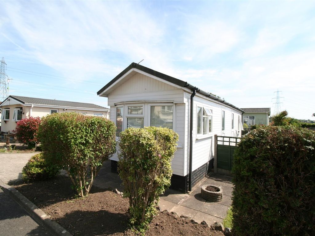 1 bed mobile/park home for sale in Mill Farm Park, Bulkington, Bedworth