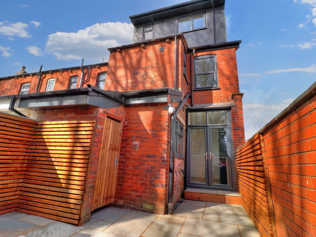 4 bed end terrace house for sale in Thorns Road, Sharples, Bolton BL1