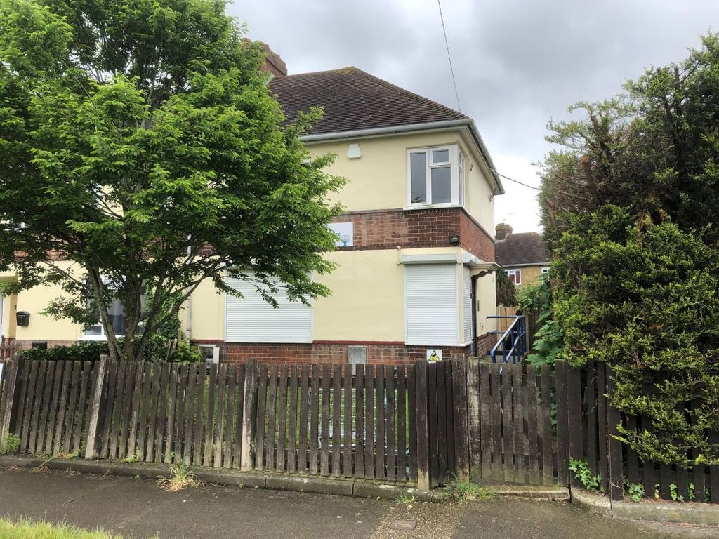2 bed end terrace house for sale in 6 Newbridge Avenue, Milton Regis