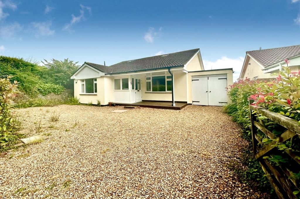 4 bed detached bungalow for sale in Lane, Sidford, Sidmouth