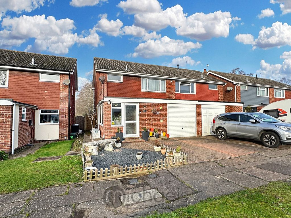 3 bed semidetached house for sale in Wych Elm, Colchester CO2, £