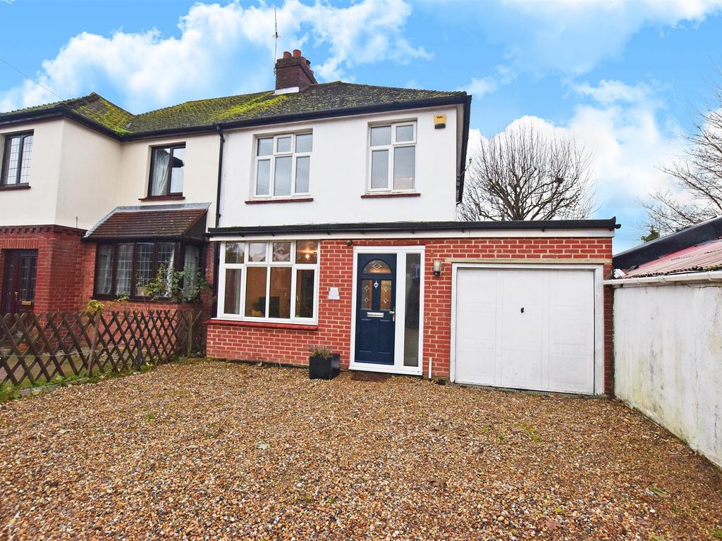 3 bed semidetached house for sale in Pine Grove, Hempstead, Gillingham