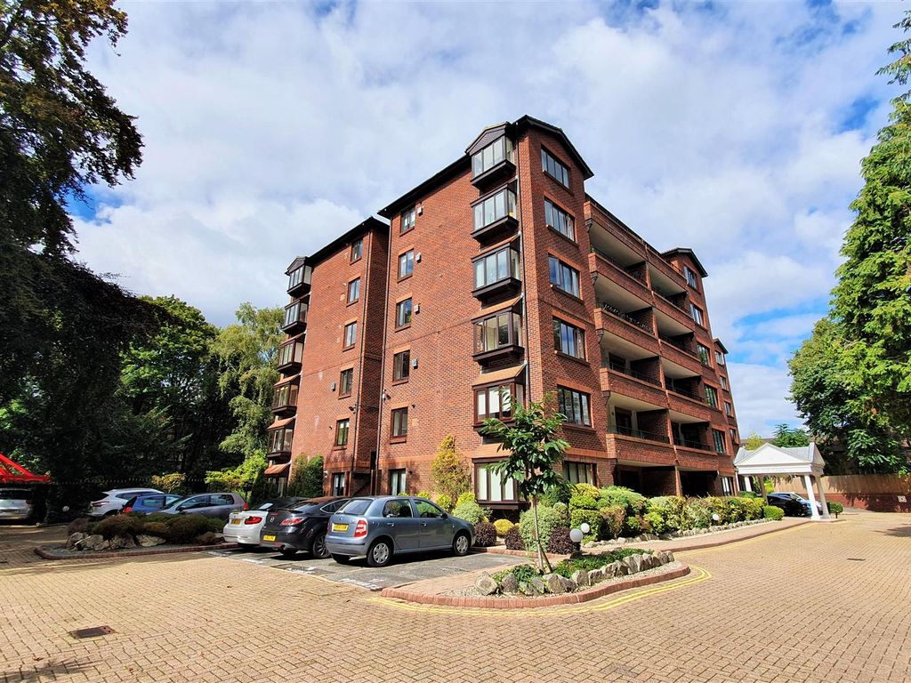 2 bed flat for sale in Lindsay Road, Branksome Park, Poole BH13, £