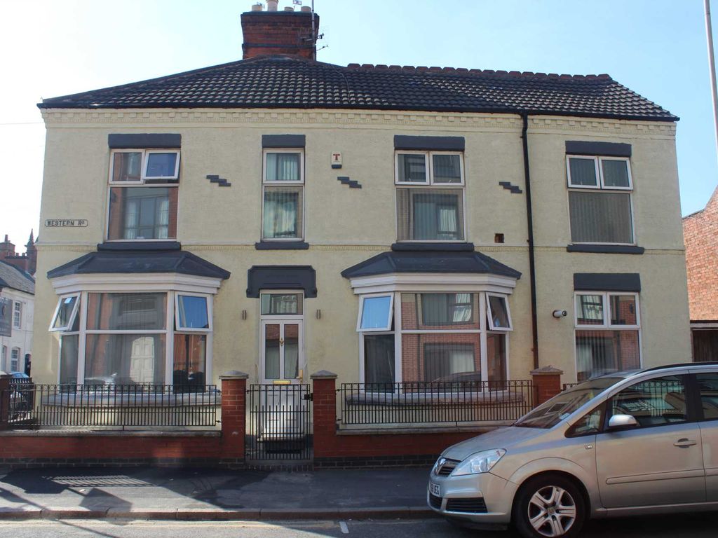 3 bed terraced house to rent in Western Road, Braunstone LE3 Zoopla