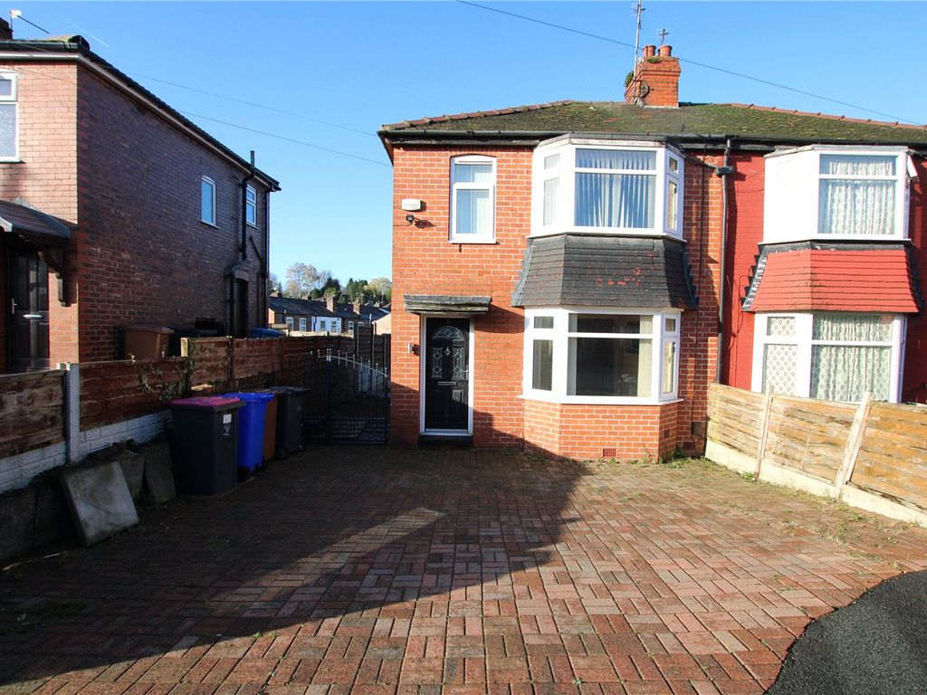 3 bed semidetached house to rent in Tellson Close, Salford, Greater