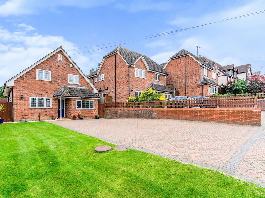 4 bed detached house for sale in Pecks Hill, Nazeing, Waltham Abbey EN9
