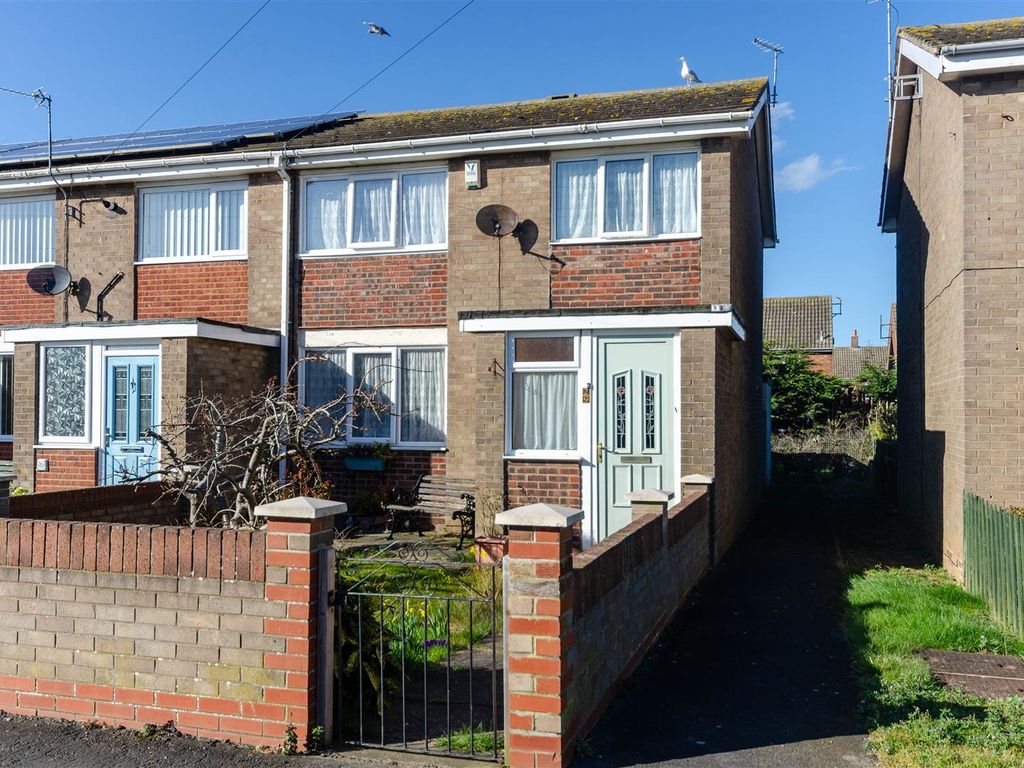 3 bed end terrace house for sale in Cherry Tree Avenue, Withernsea HU19