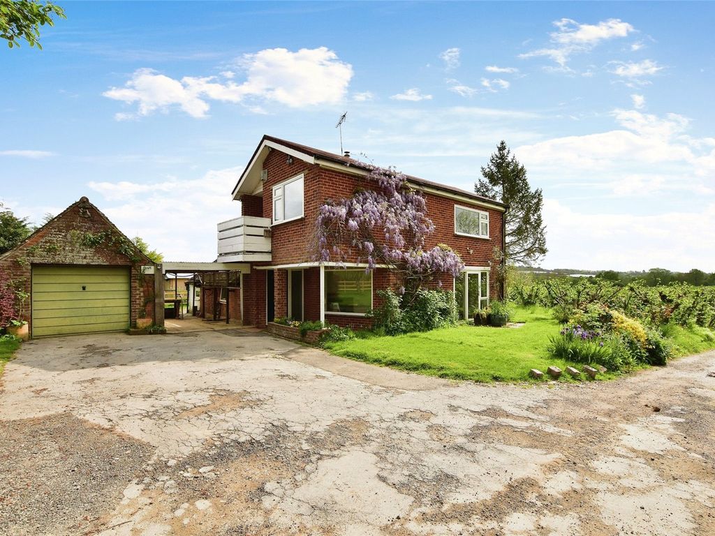 4 bed detached house to rent in Maidstone Road, Nettlestead Green, Maidstone, Kent ME18 Zoopla