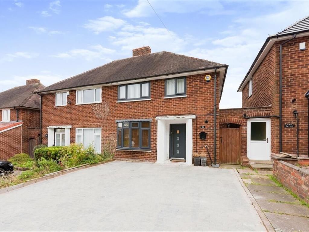 3 bed semidetached house to rent in Fairfax Road, Sutton Coldfield B75, £1,250 pcm Zoopla