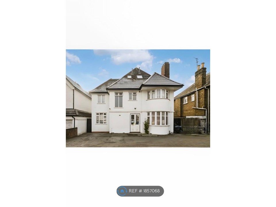 2 bed flat to rent in Kingston Rd, New Malden KT3, £1,600 pcm Zoopla