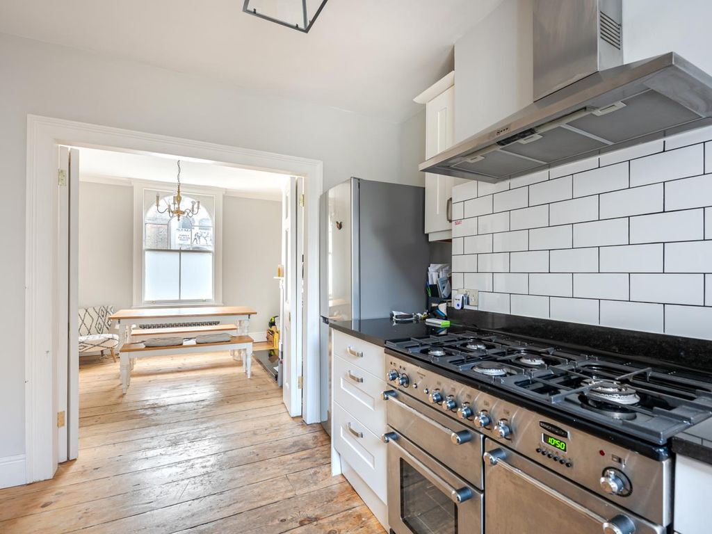 3 bed property for sale in Clapham Manor Street, London SW4 Zoopla