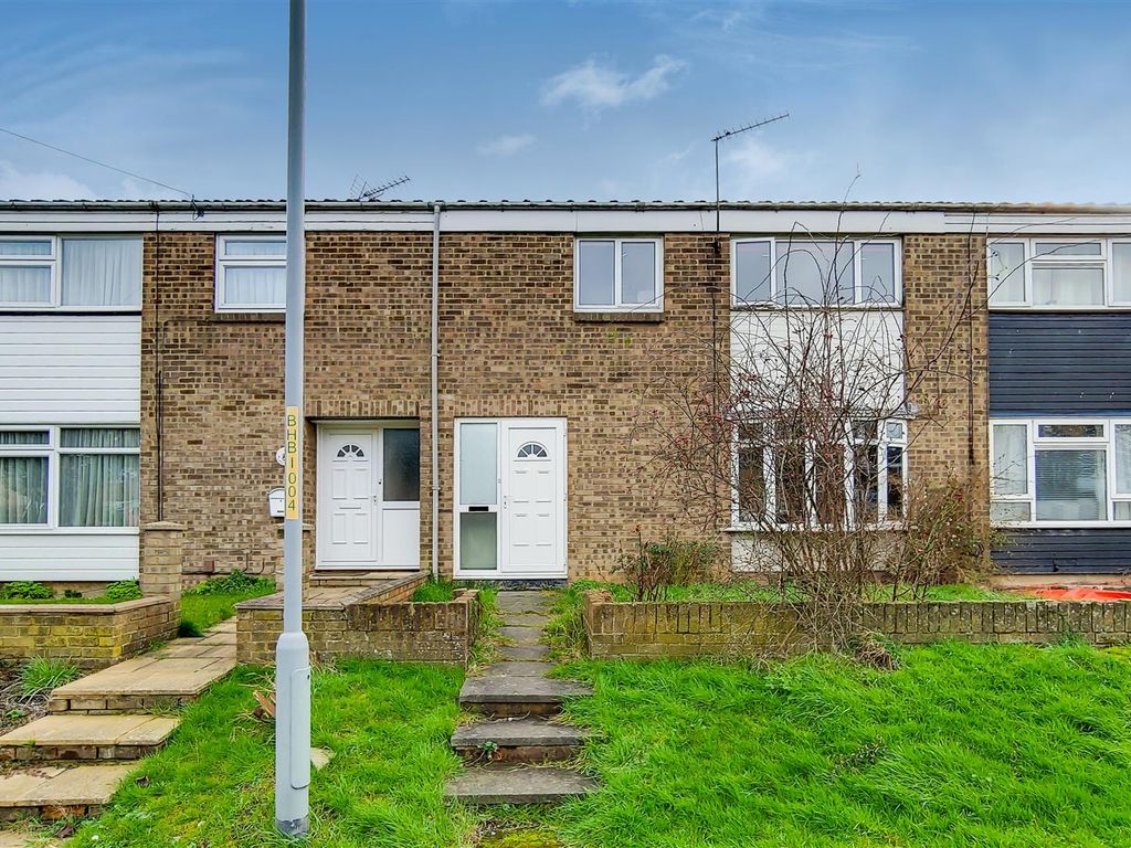 3 bed property for sale in Larkfields, Northfleet, Gravesend DA11 Zoopla