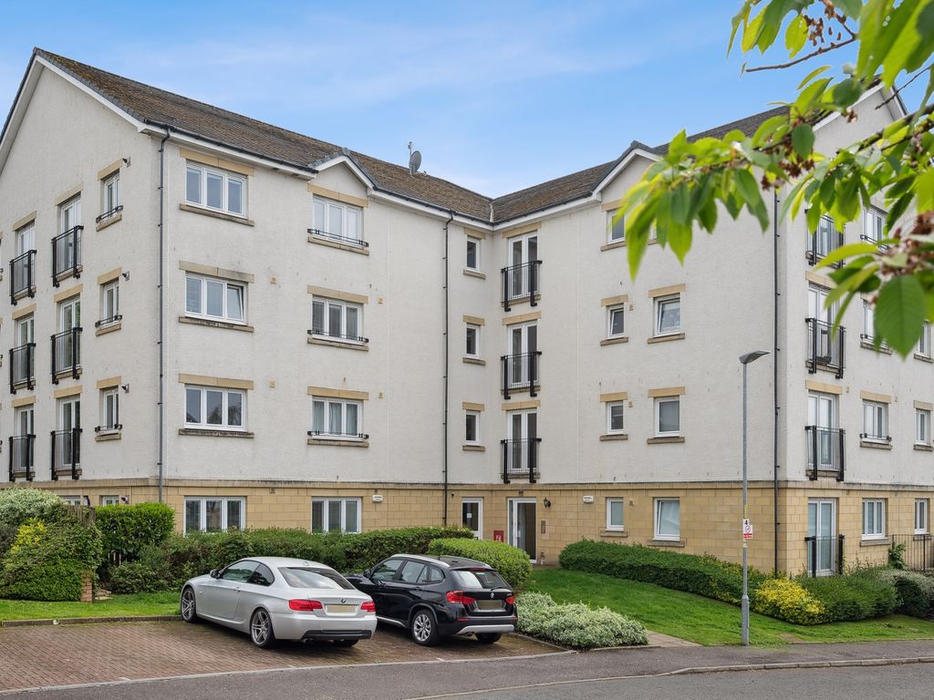 2 bed flat for sale in Kelvindale Court, Kelvindale, Glasgow G12, £