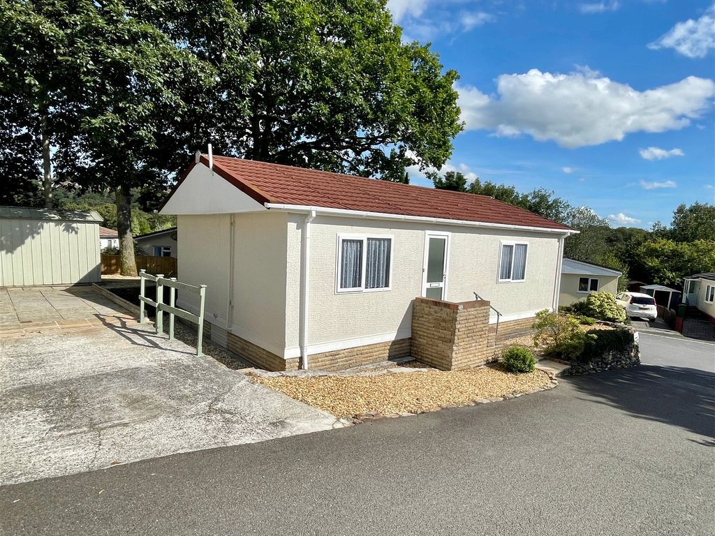 2 bed mobile/park home for sale in Glenfield Way, Glenholt Park