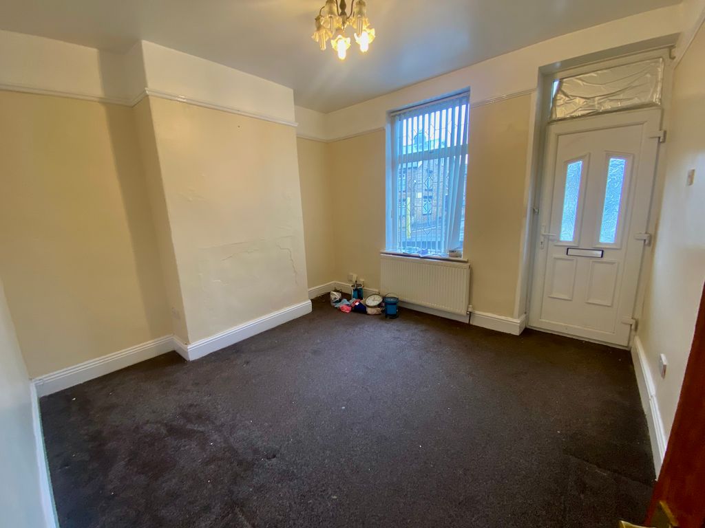 5 bed property to rent in Harewood Street, Bradford BD3, £750 pcm Zoopla