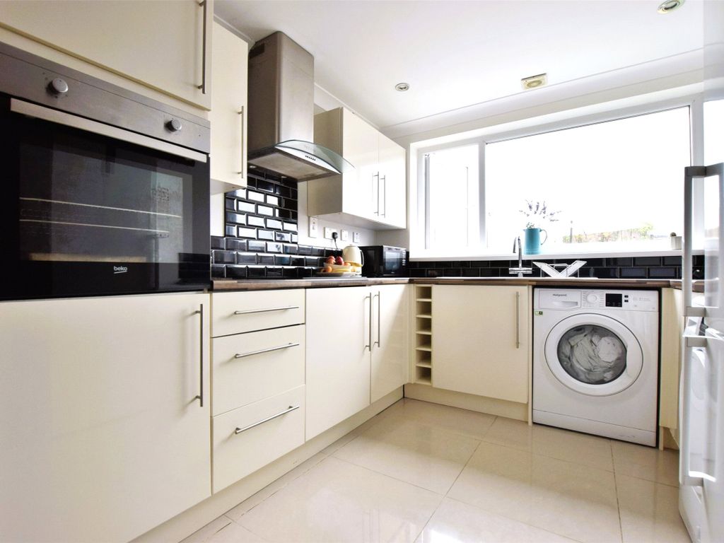 3 bed terraced house for sale in Kilburn Green, Low Fell NE9 Zoopla