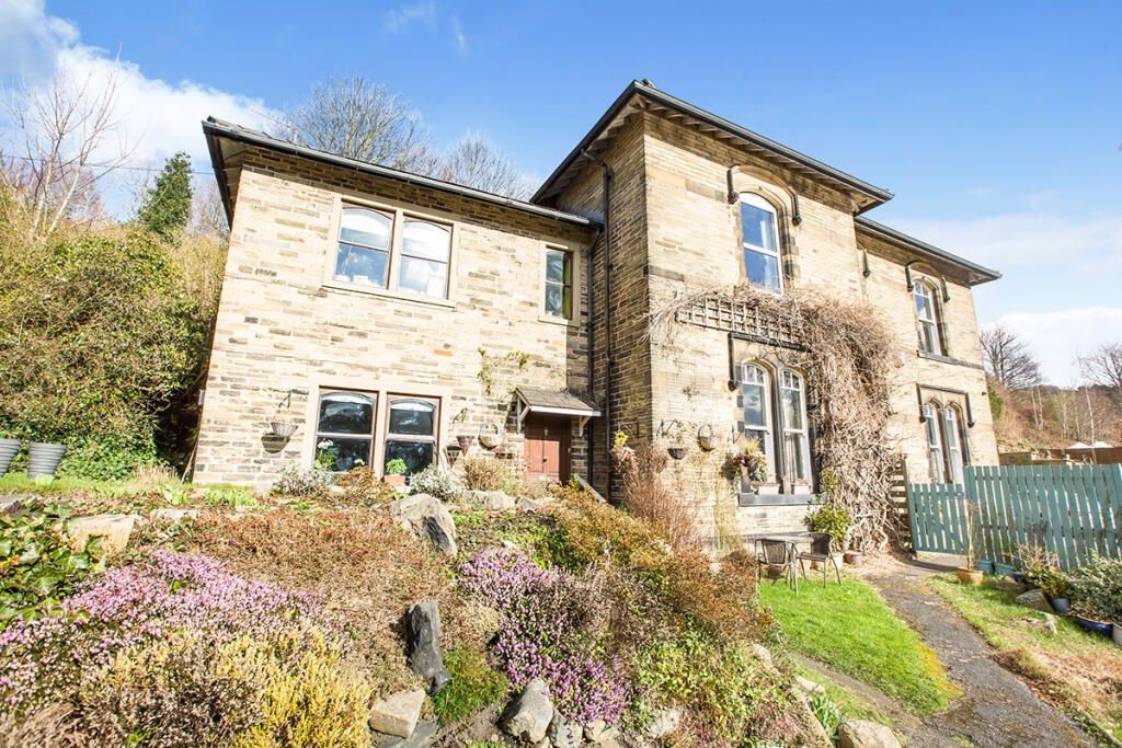 3 bed semidetached house for sale in Burnley Road, Luddendenfoot