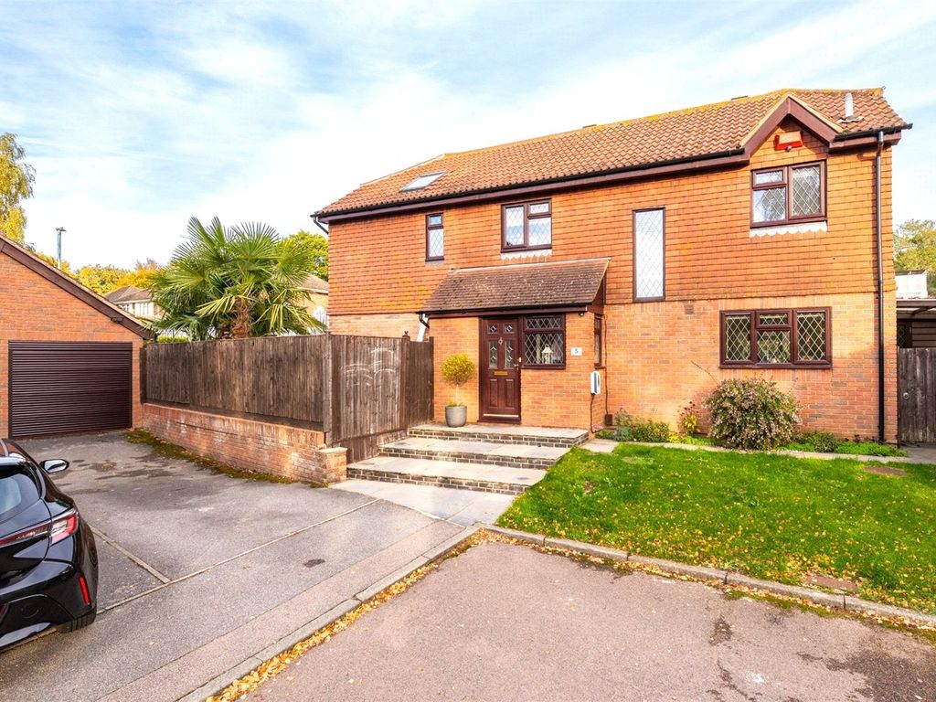 Fellows Close, Gillingham, Kent ME8  