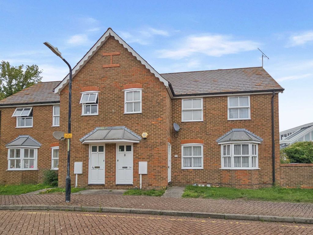 1 bed flat for sale in Gordon Road, Canterbury CT1, £169,995 Zoopla
