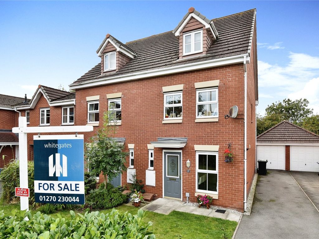 3 bed semidetached house for sale in Clonners Field, Stapeley