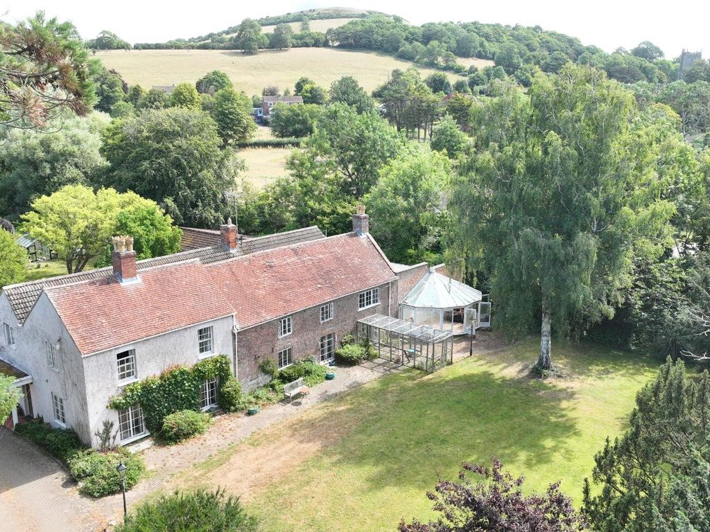 7 bed equestrian for sale in Brent Street, Brent Knoll, Highbridge