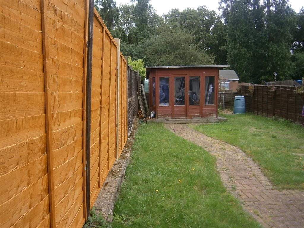 2 bed flat to rent in Doreen Avenue, Kingsbury, London NW9, £1,600 pcm Zoopla