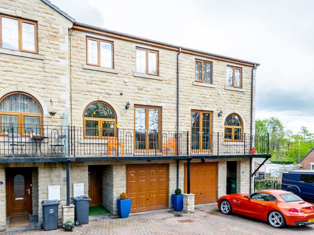 4 bed town house for sale in Greenside Court, Mirfield WF14 Zoopla