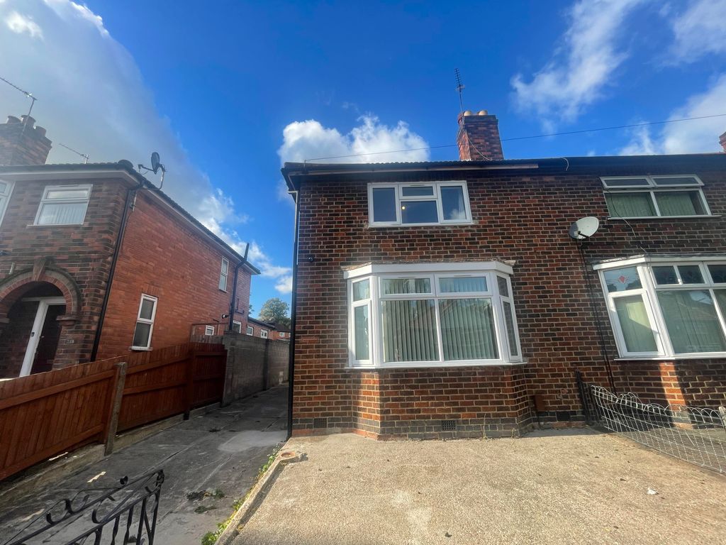 5 bed property to rent in Portland Street, Pear Tree, Derby DE23 Zoopla