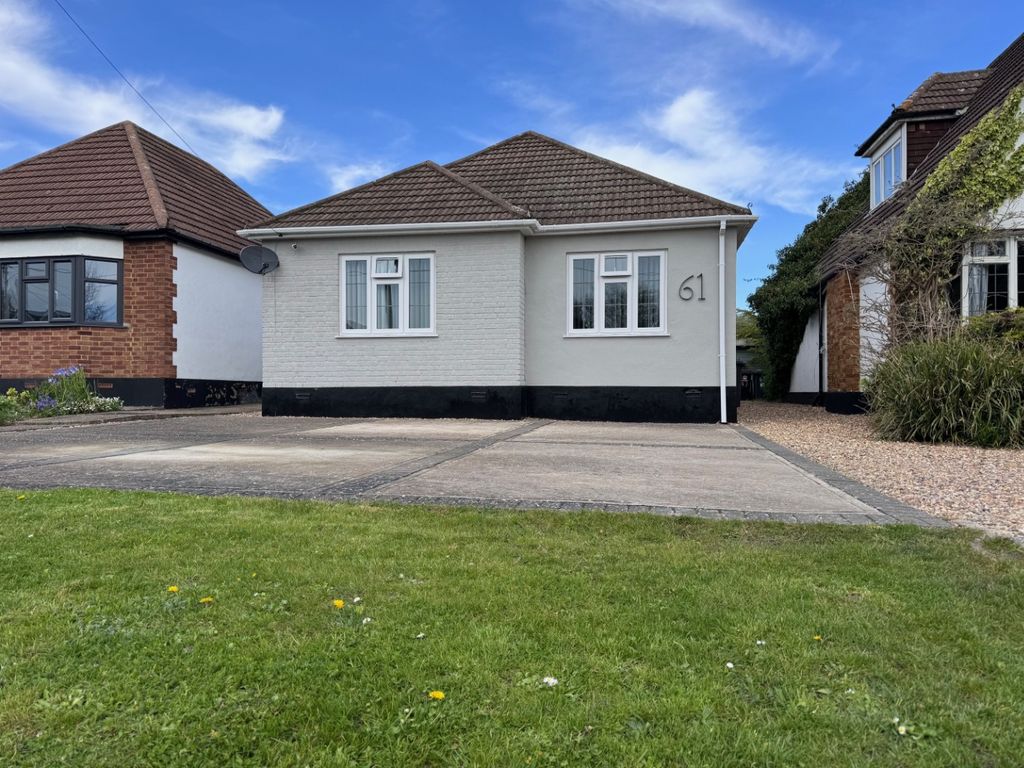 3 Bed Detached Bungalow For Sale In Hawkwell Park Drive Hockley Essex