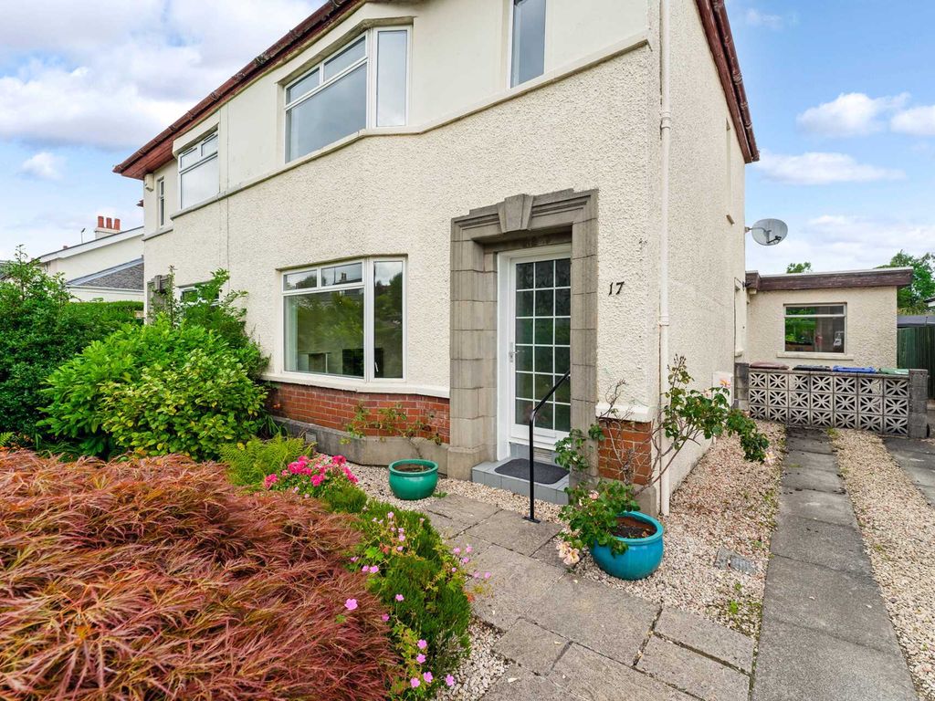 3 bed semidetached house for sale in Woodside Road, Brookfield PA5, £