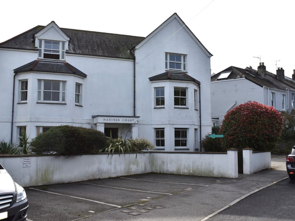 2 bed flat to rent in Mariner Court, Avenue Road, Falmouth TR11, £1,200