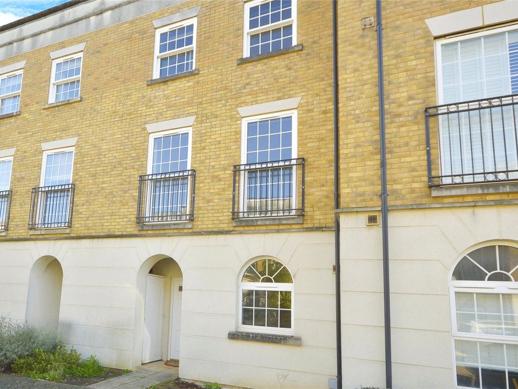 3 bed terraced house for sale in Tarragon Road, Maidstone, Kent ME16, £