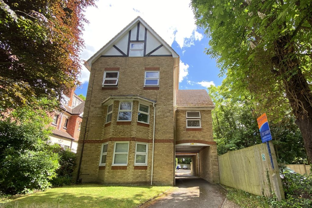 1 bed flat for sale in Egmont Road, Sutton SM2, £240,000 Zoopla