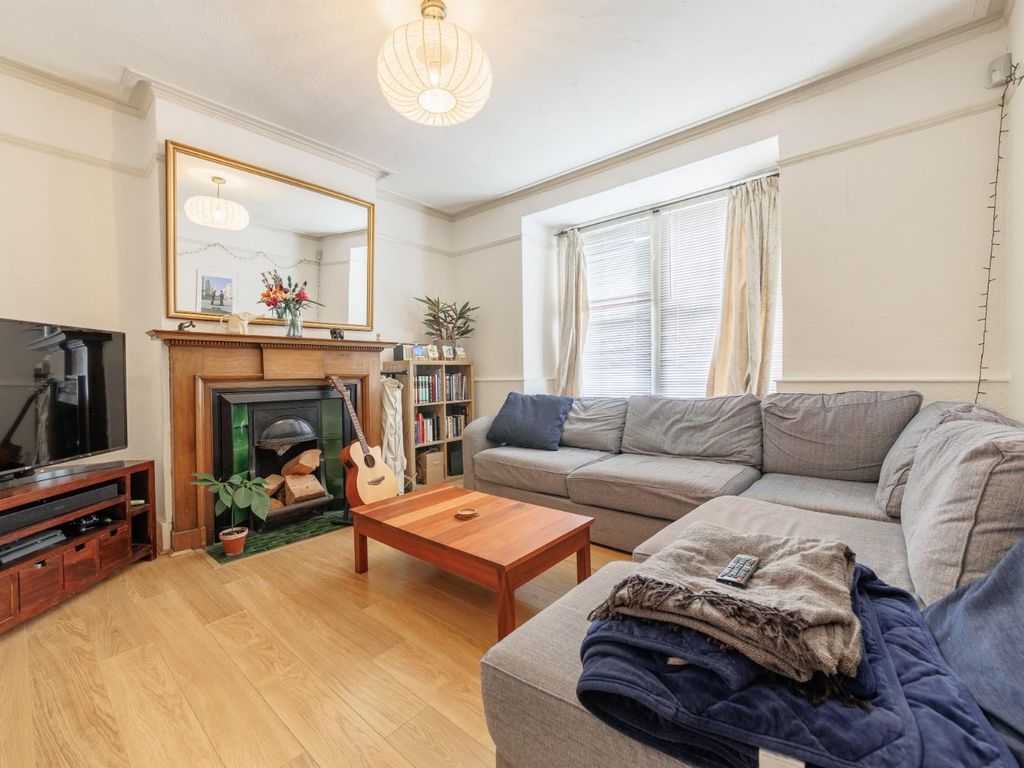 4 bed terraced house to rent in Radley Road, Abingdon OX14, £2,050 pcm