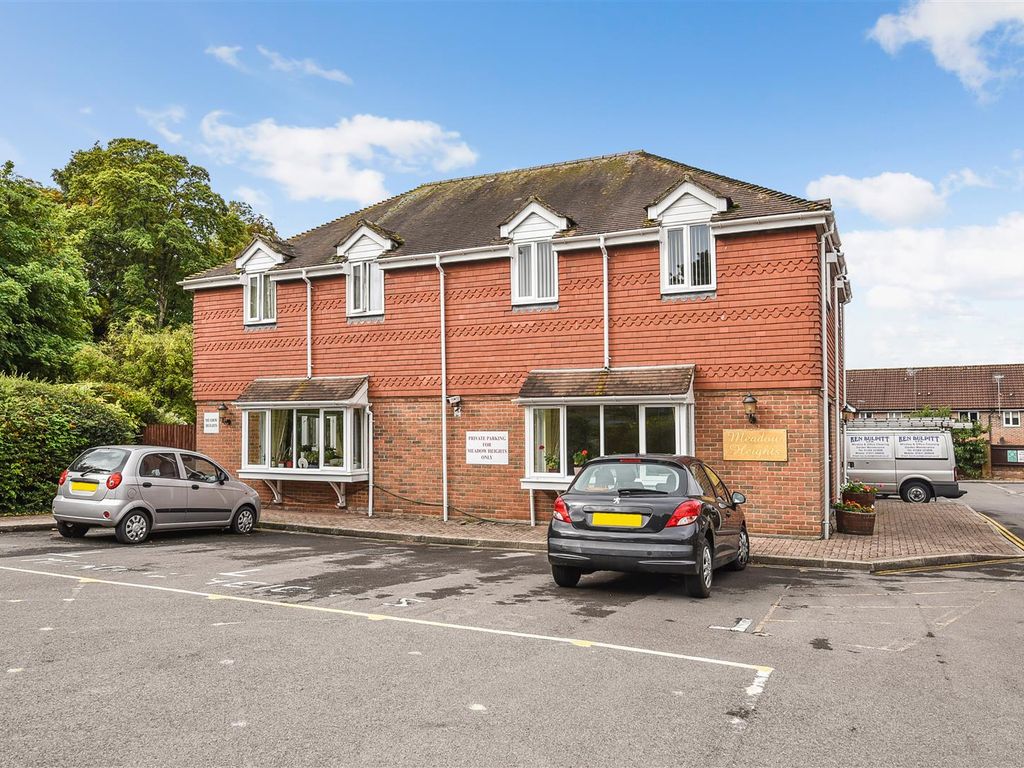 1 bed flat for sale in Woodlands Way, Andover SP10 Zoopla