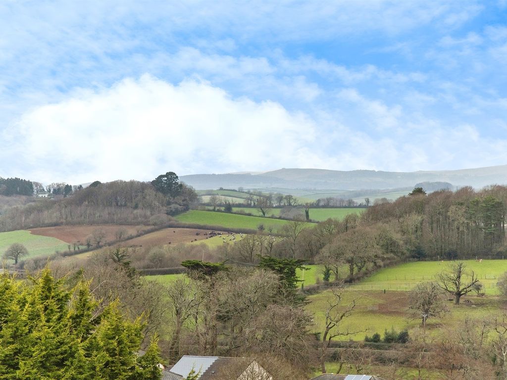 3 bed semidetached house for sale in Follaton Rise, Totnes TQ9, £