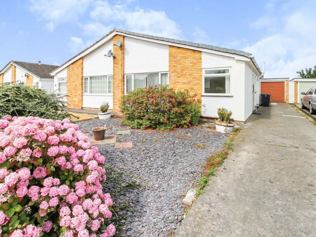 2 bed bungalow for sale in Rachel Drive, Rhyl LL18 Zoopla
