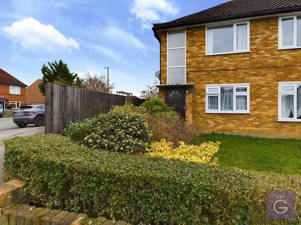 1 bed for sale in Brunel Road, Maidenhead SL6, £250,000 Zoopla
