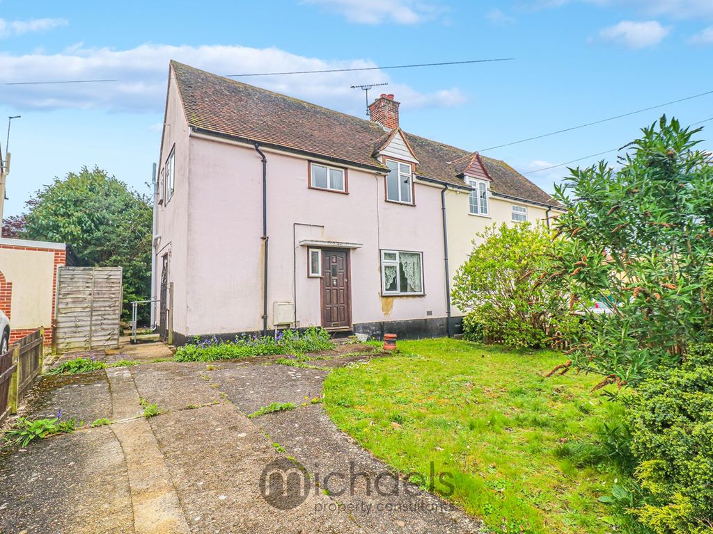 3 bed semidetached house for sale in Heath Road, Rowhedge, Colchester