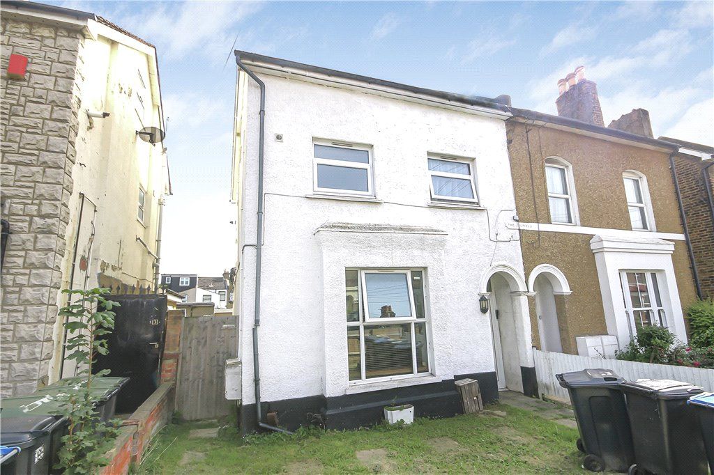 1 bed flat for sale in Holmesdale Road, London SE25, £200,000 Zoopla