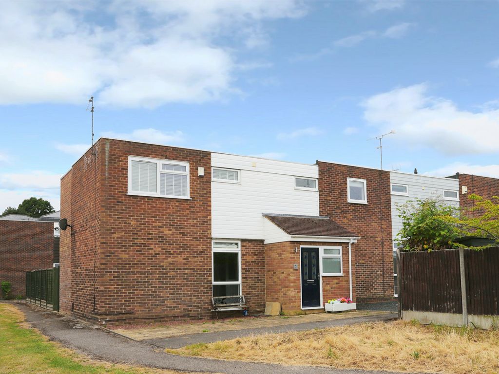 3 bed end terrace house for sale in Lampits, Hoddesdon EN11 Zoopla