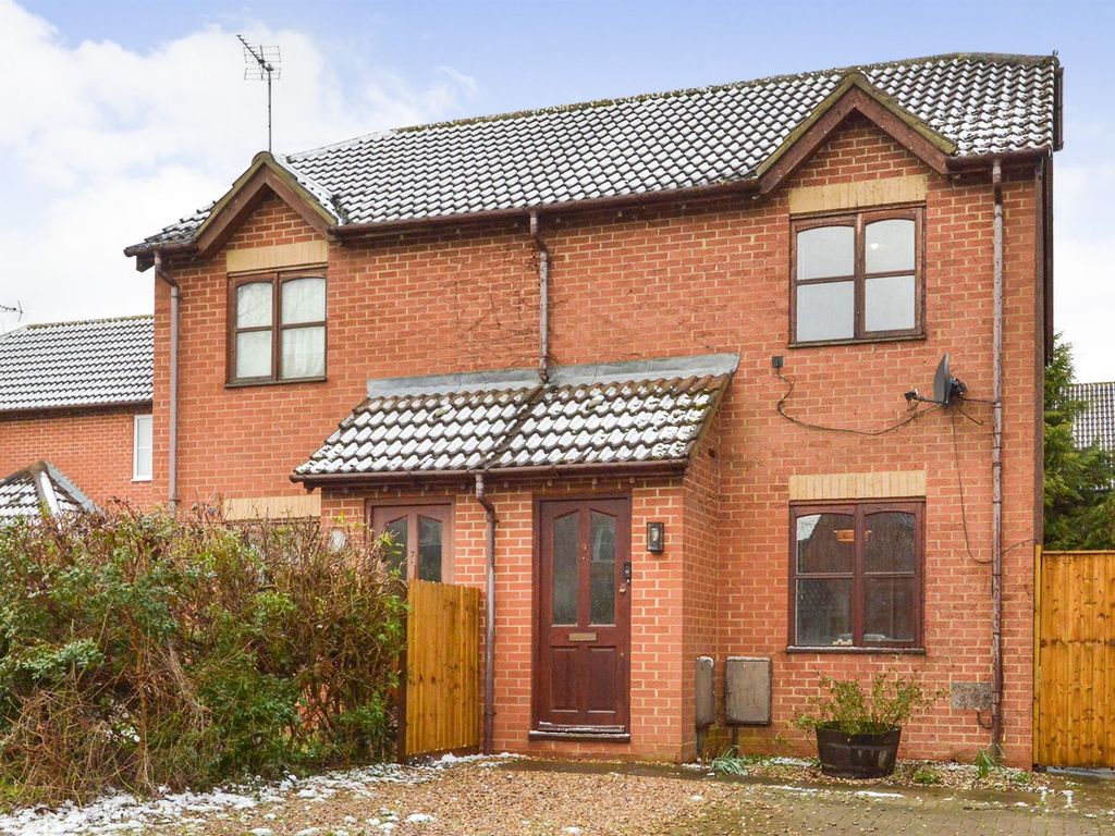 2 bed semidetached house for sale in Cressey Avenue, Shenley Brook End