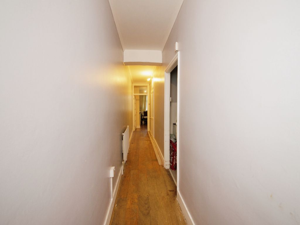 2 bed flat for sale in Perth Road, Leyton E10 Zoopla