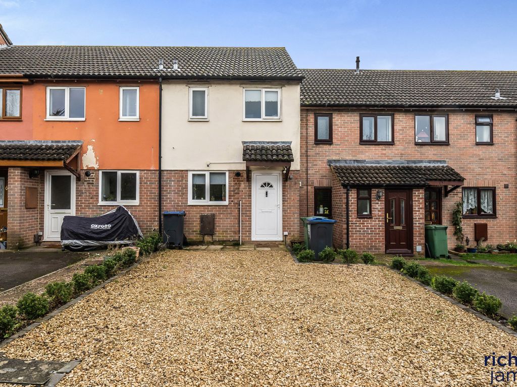 2 bed terraced house for sale in Glenville Close, Royal Wootton Bassett