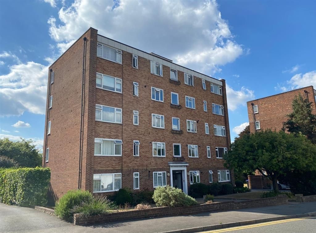 2 bed flat for sale in Shotfield, Wallington, Surrey SM6 Zoopla