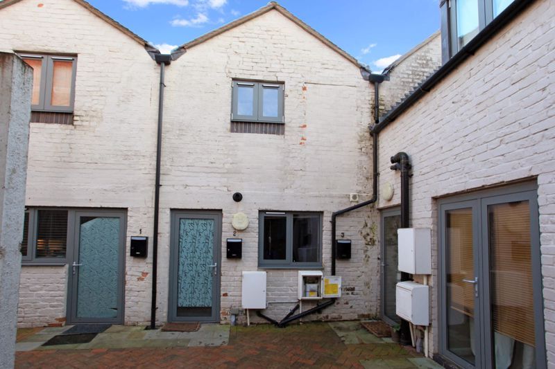 2 bed property to rent in High Street, Broseley TF12, £775 pcm Zoopla