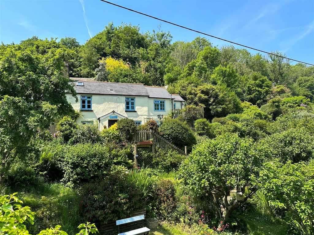 2 bed semidetached house for sale in Higher Slade Road,