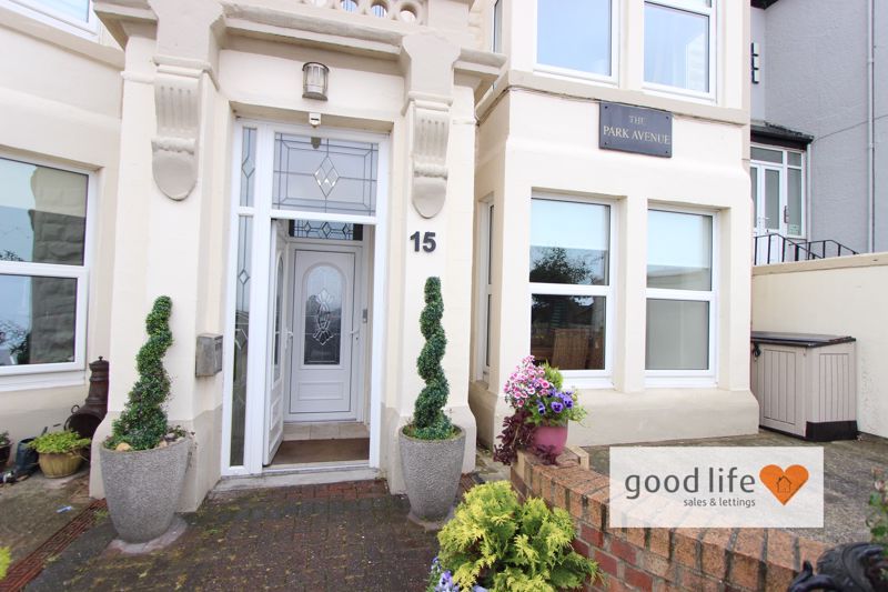 2 bed flat to rent in Park Avenue, South Cliff, Roker Terrace, Roker