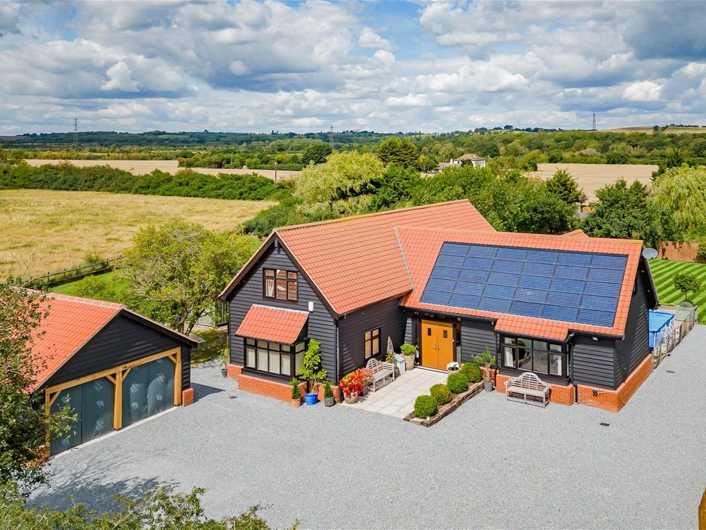 4 bed detached house for sale in Buller Road, North Fambridge